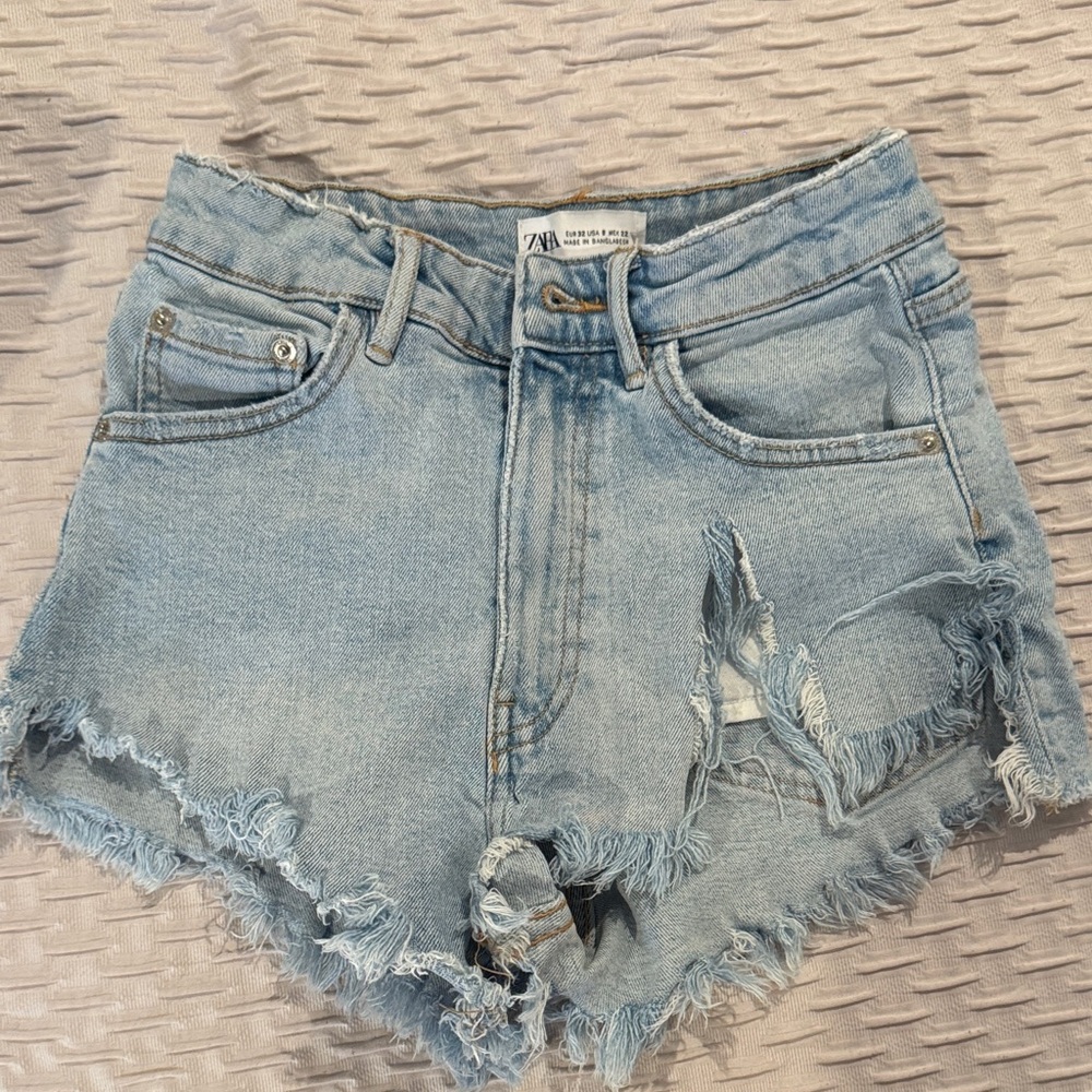 Zara Women's Ripped Jean Shorts - Light Blue